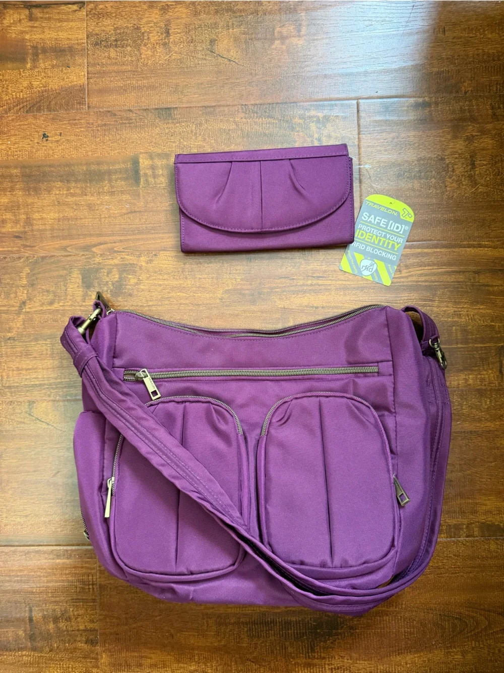 Travelon Stylish Crossbody shoulder Bag with wallet